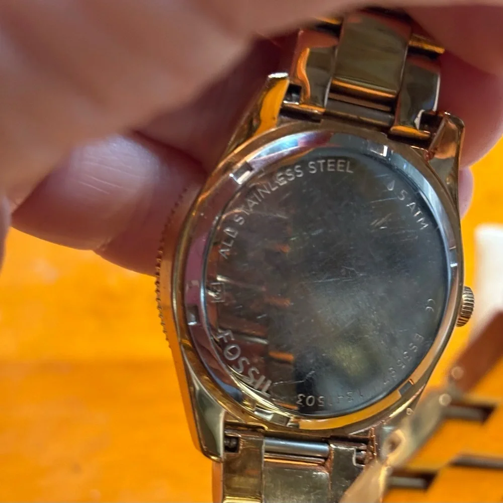 Fossil ES3587 Boyfriend women's stainless steel analog quartz watch - Picture 4 of 8